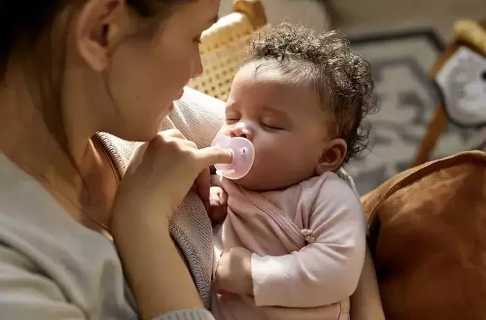 PHILIPS AVENT Soothie - smoczek ortodontyczny 2 szt. | 0-6 m