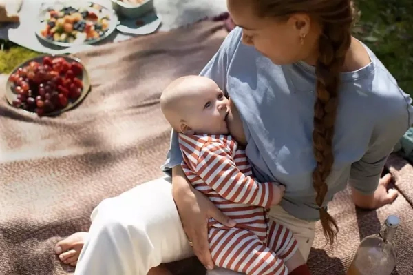 PHILIPS AVENT Natural Response - zestaw: 5 butelek + smoczek + szczotka | 0 m+