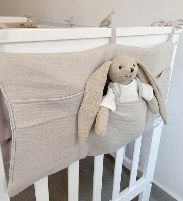 YOONCO - muślinowy organizer na łóżeczko | Beż