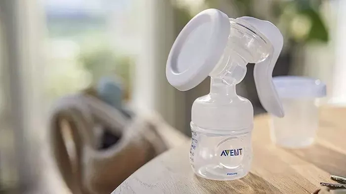 PHILIPS AVENT - laktator ręczny z butelkami, akcesoriami i etui